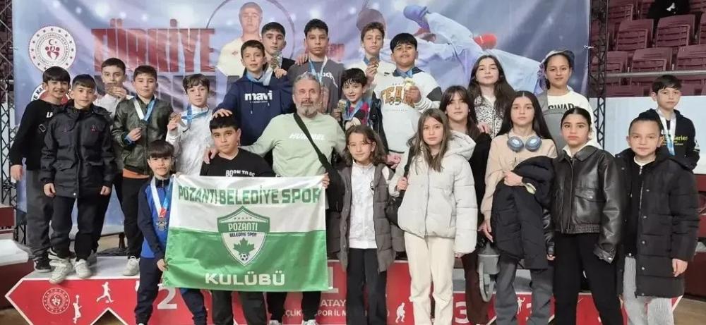 Pozantı Karate Takımı Hatay’dan 17 Madalyayla Döndü