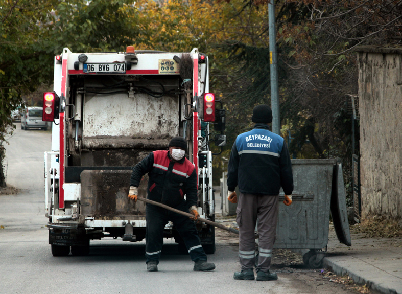 BEYPAZARI BELEDİYE BAŞKANI DR. ÖZER KASAP: TEMİZLİKÇİ MAHKÛMLARDAN RANDIMAN ALDIK