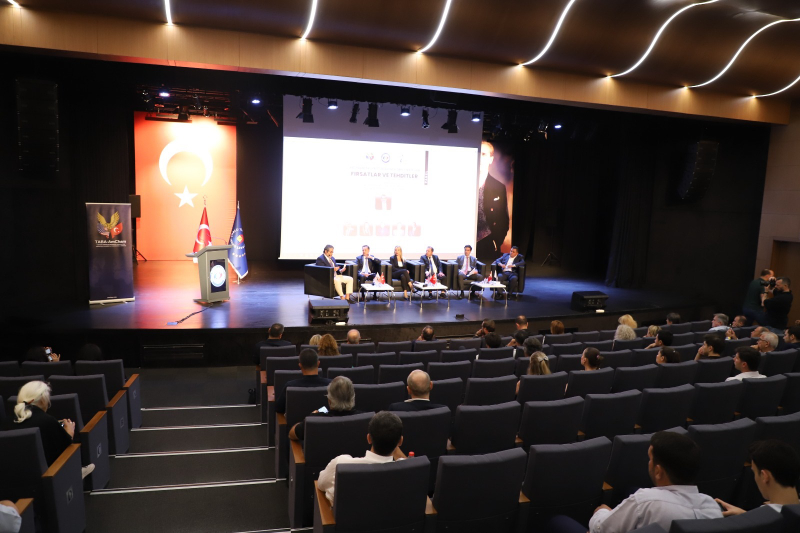 ABD PAZARINA GİRİŞ PANELİNE ÇORLU'DA YOĞUN İLGİ!