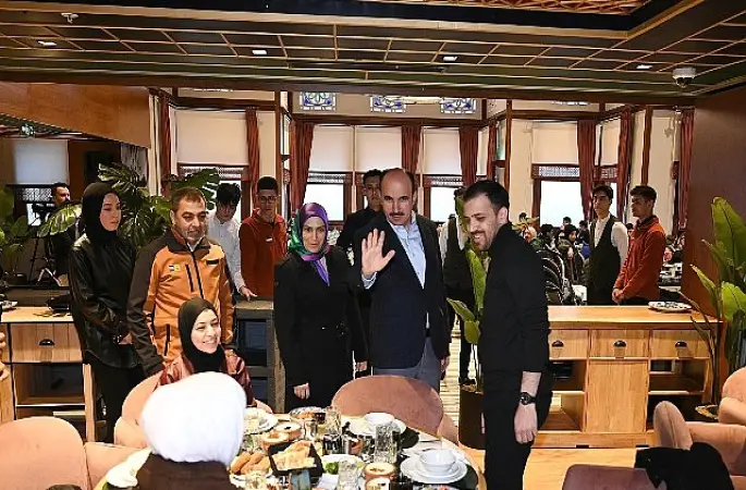 Başkan Altay Konya'daki Gazzeli Ailelerle İftar Sofrasında Buluştu