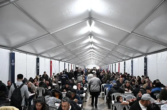 Başkan Çerçioğlu ADÜ Öğrencileri ile İftarda Bir Araya Geldi