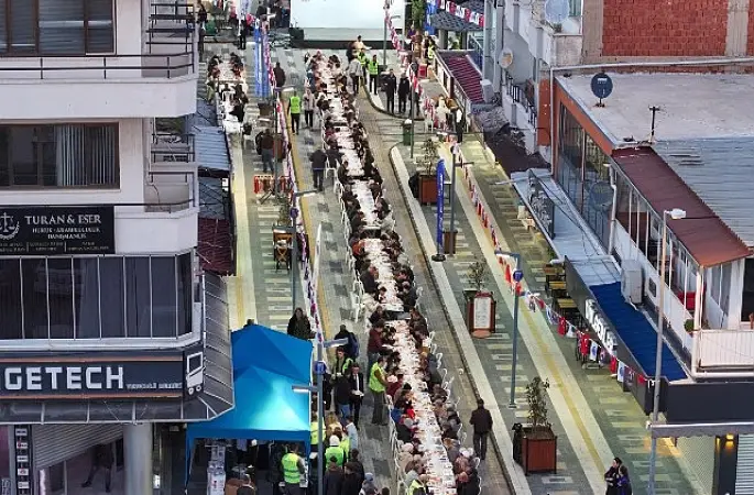 Didimliler, Didim Belediyesi'nin İftar Sofralarında Buluştu