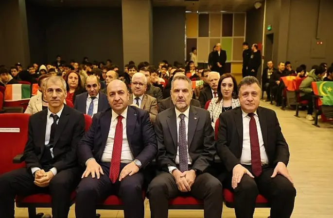 İstiklal Marşı'nın kabulü Bayrampaşa'da törenle kutlandı