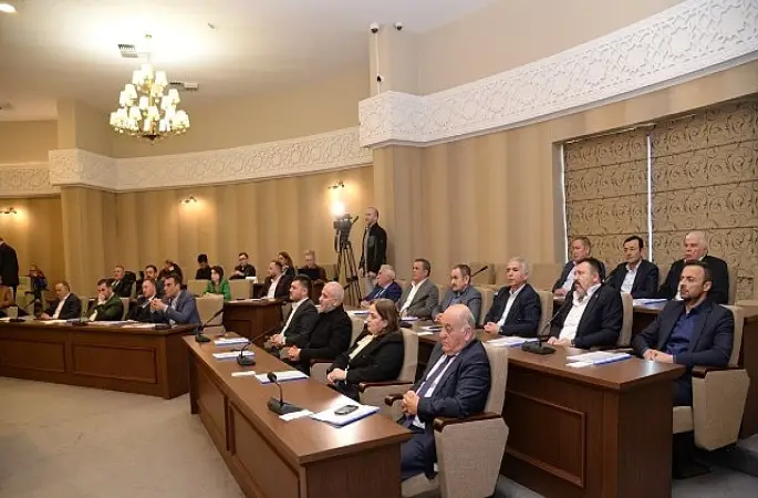 Kahramankazan Belediye Meclisi'nde Ramazan Gündemi: 'İftiralara Rağmen Ramazan Bereketi Sürüyor