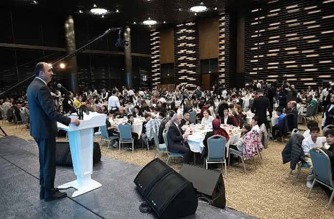 Konya'da Dünya Yetimler Günü'nde Kardeşlik İftarı Düzenlendi  Başkan Altay: “Birbirimize Sahip Çıktıkça Güçlüyüz"
