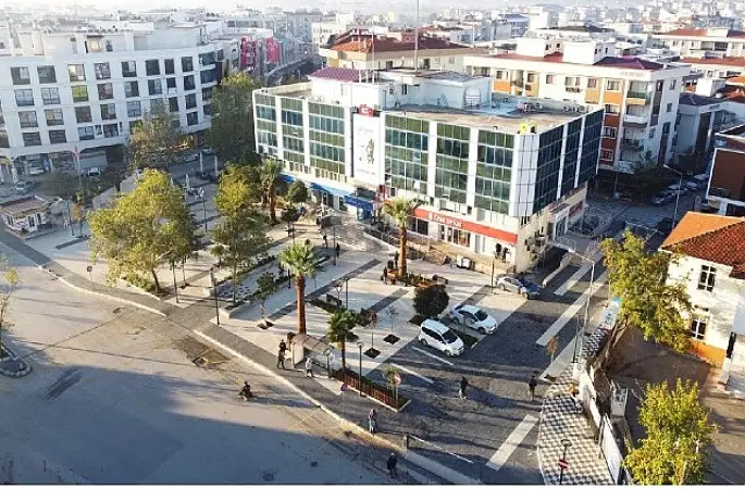 Muhtarlardan Başkan Çiçek'e Teşekkür